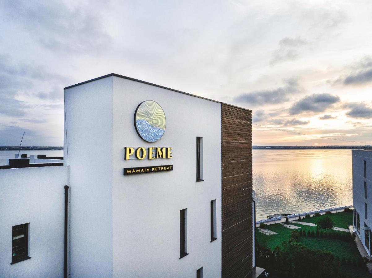 ホテル Poeme Mamaia Retreat エクステリア 写真